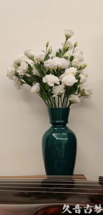 广西早安  人生如花，我们都是自己航船的船长。